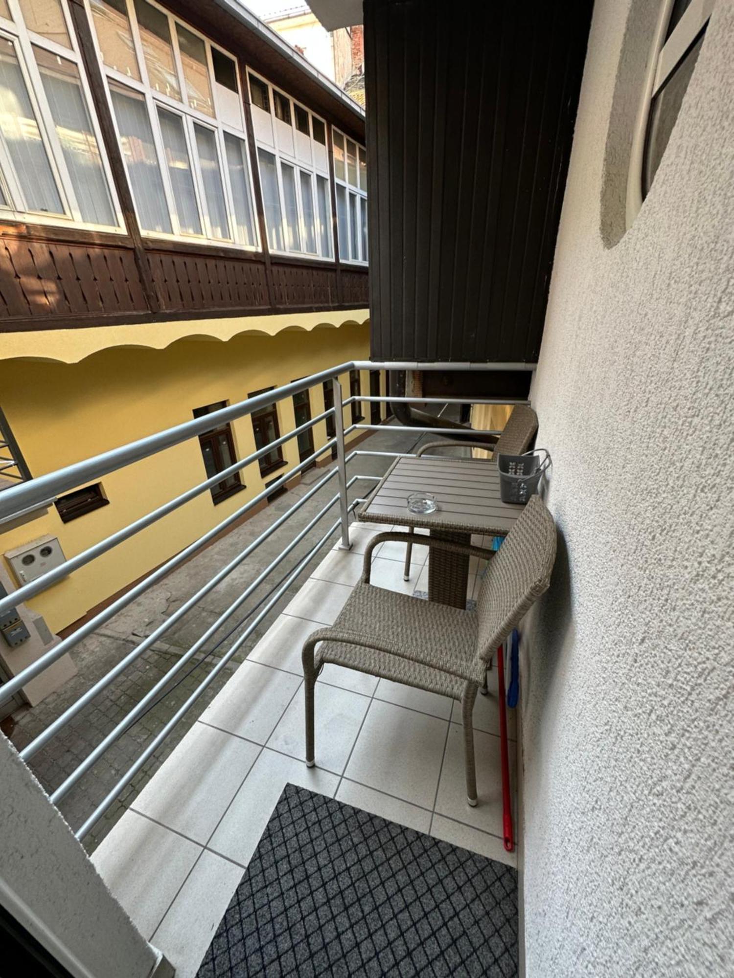 Ferienwohnung Imperija Kragujevac Exterior foto
